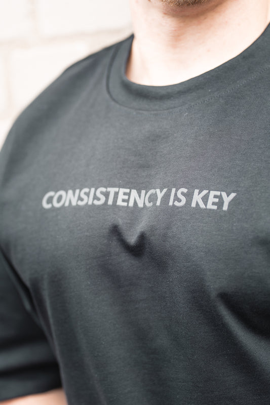 Oversize Shirt "Consistency is Key"